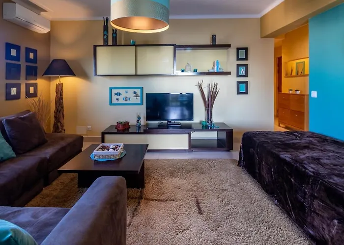 The Penthouse In Amarilis דירה