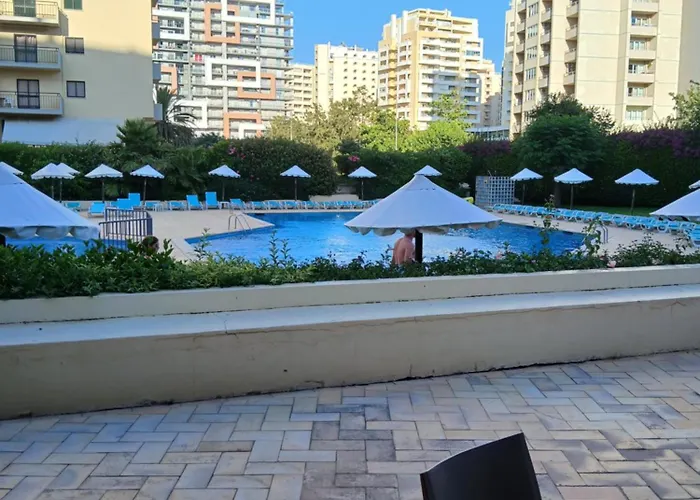 The Penthouse In Amarilis דירה פורטימאו