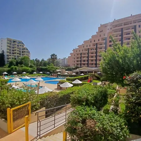 Apartment The Penthouse In Amarilis Portimao