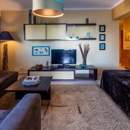 The Penthouse In Amarilis Apartment