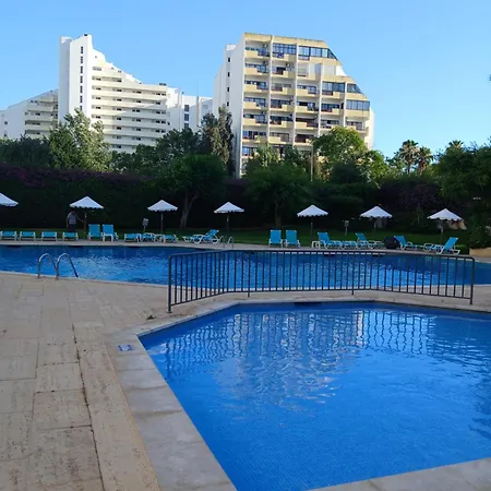 Apartment The Penthouse In Amarilis Portimao